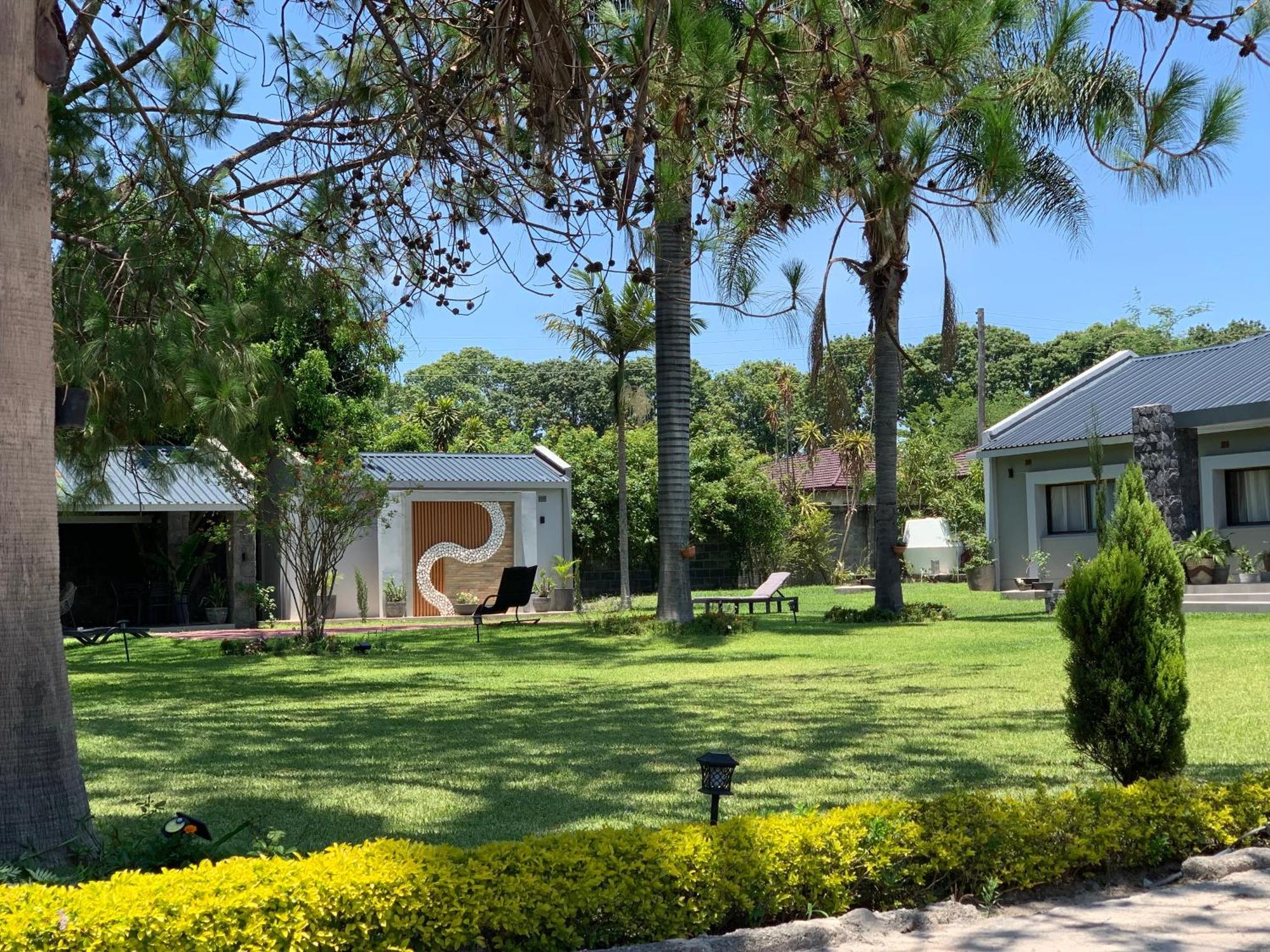 Summerfields & Gardens Lodge Kitwe 外观 照片